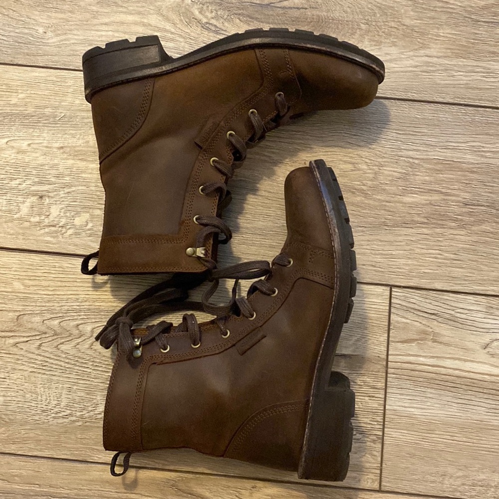 Women’s Brown Keens Oregon City Boot 7.5